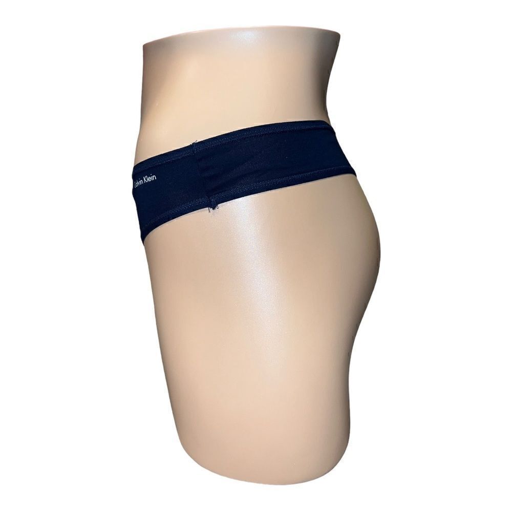 Calvin Klein Womens Navy Cotton Form Thong Underwear QD3643 Medium NWT - Picture 2 of 9